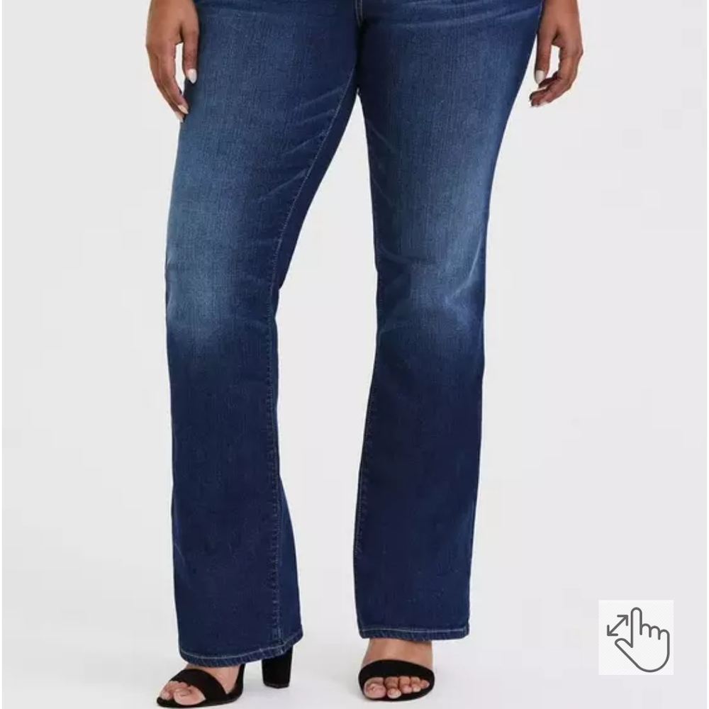 Torrid Relaxed Boot Vintage Stretch Midrise Jean